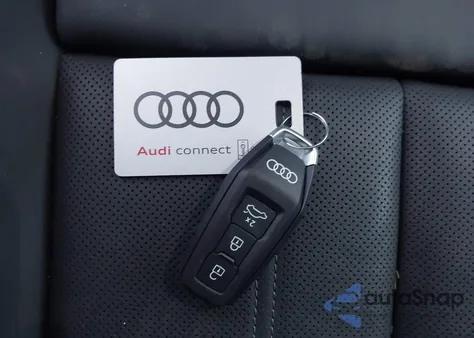 2025 Audi Q6 E-Tron Premium Plus Quattro z USA, uszkodzony, nr VIN WA124BGF7SA014391